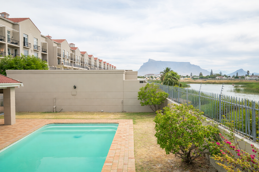 Century On Lake Moorings