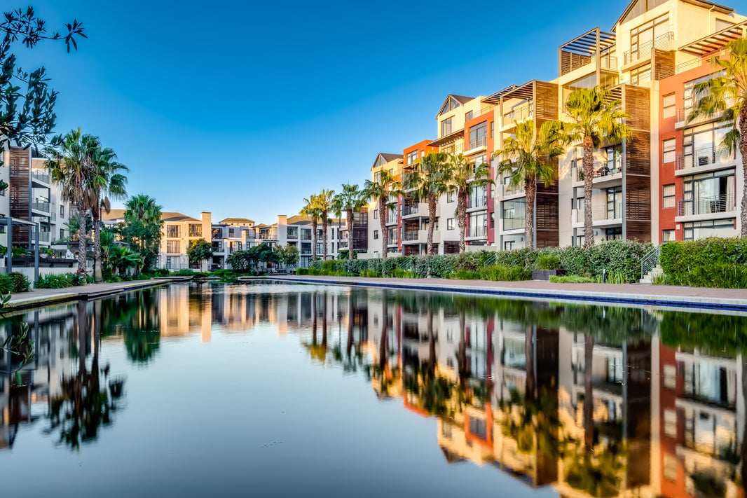 Quayside Canal Front apartment