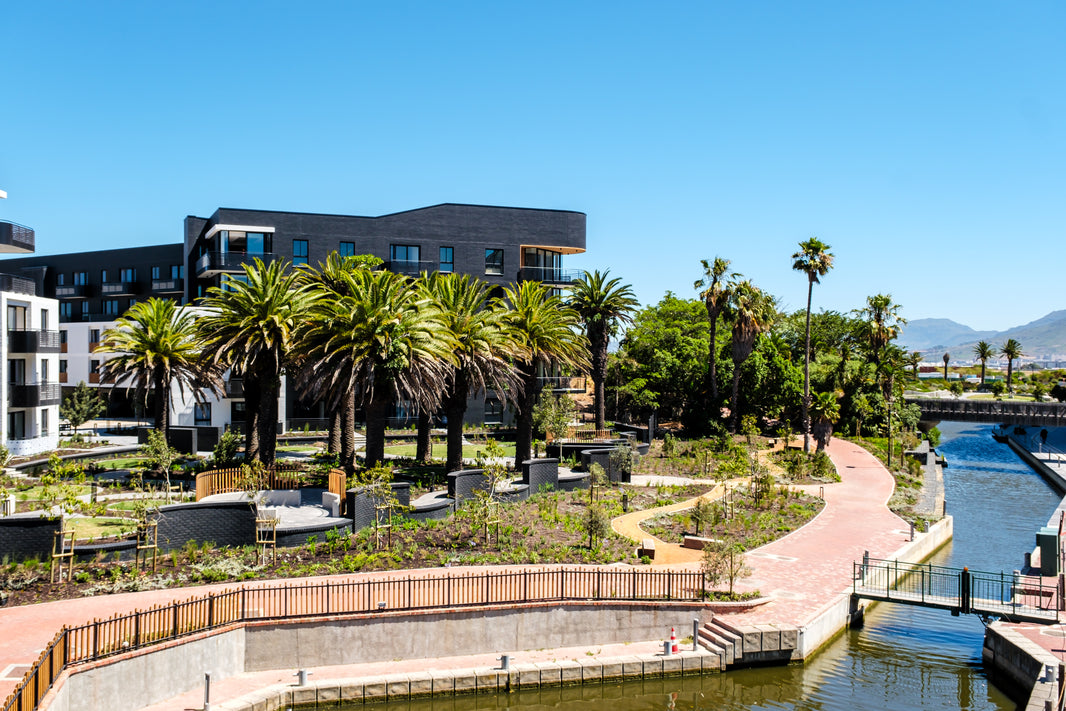Nine Palms Premier apartment