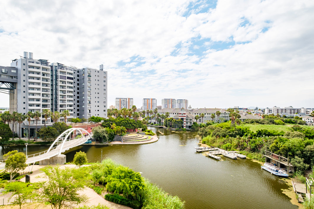 Waters Edge Premier apartment