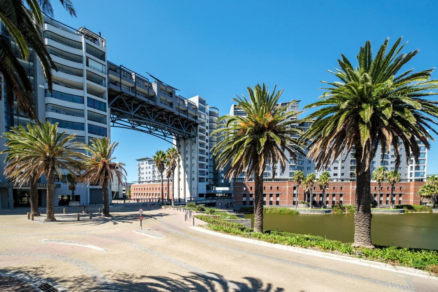 Knightsbridge Prestige Suite