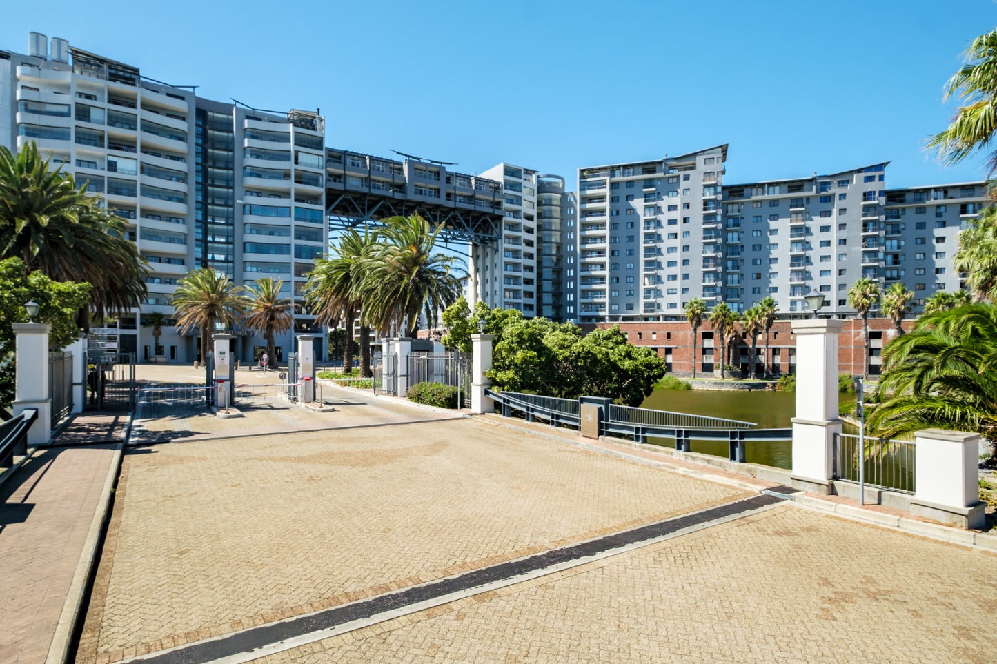 Knightsbridge Prestige Suite