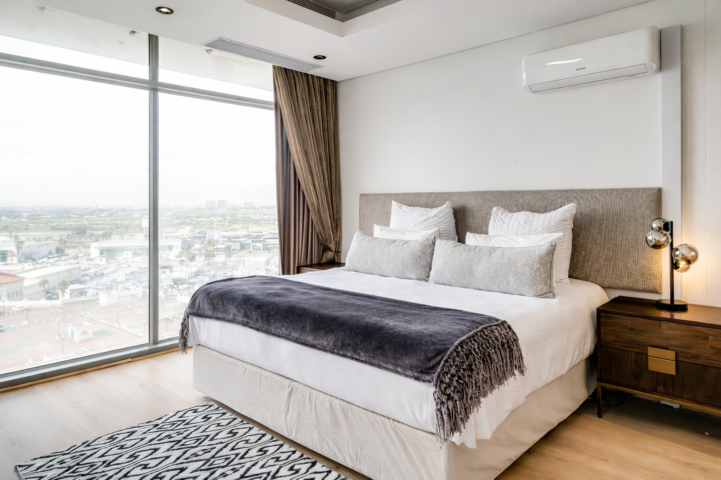 Crystal Towers Presidential Penthouse