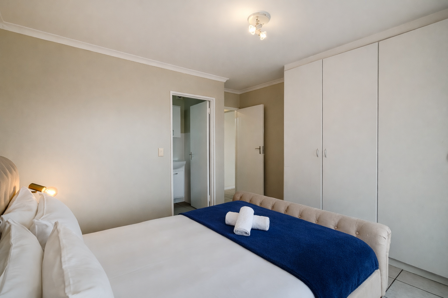 Century On Lake Moorings